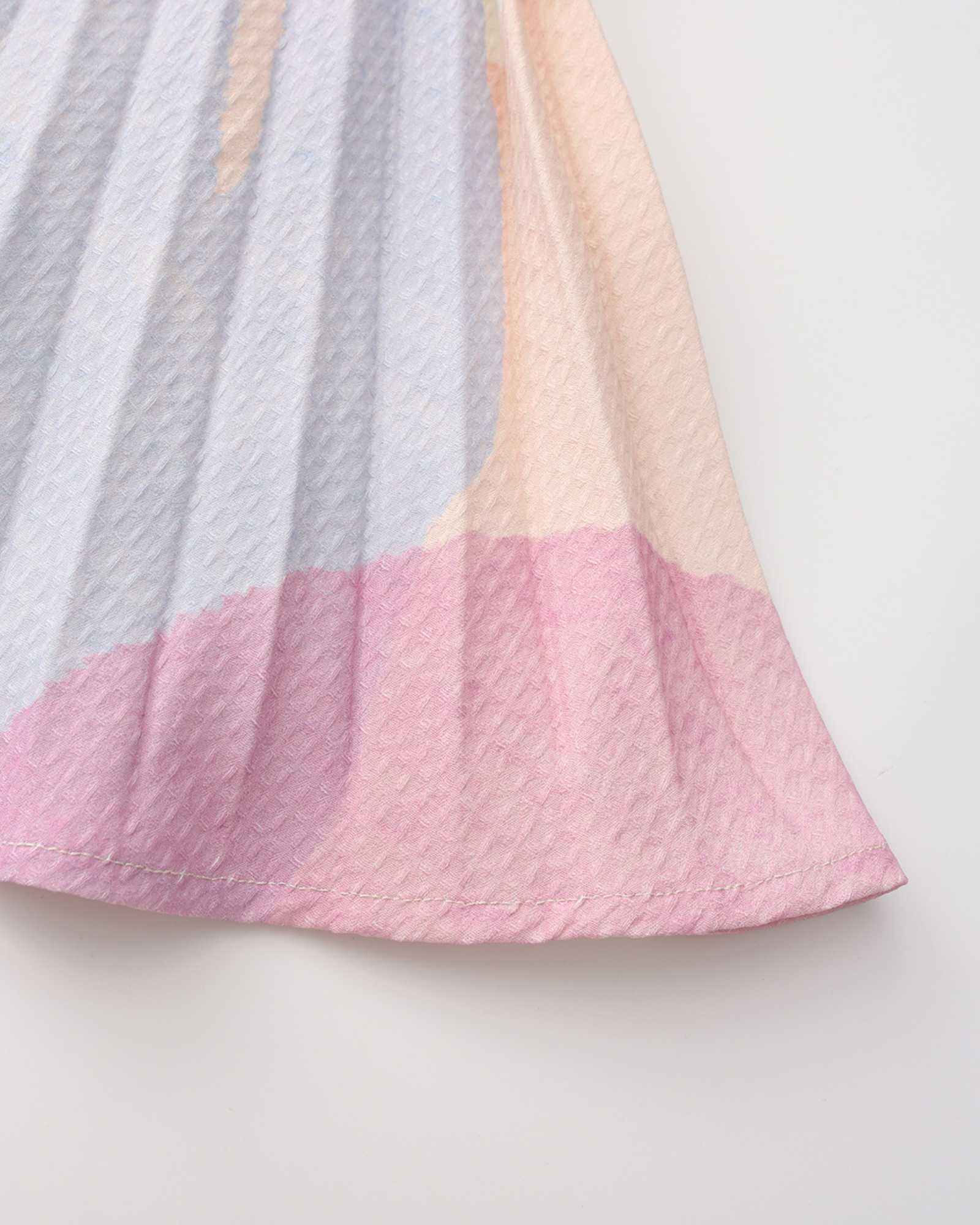 Lucky Reef Mums Pleated Spag Top