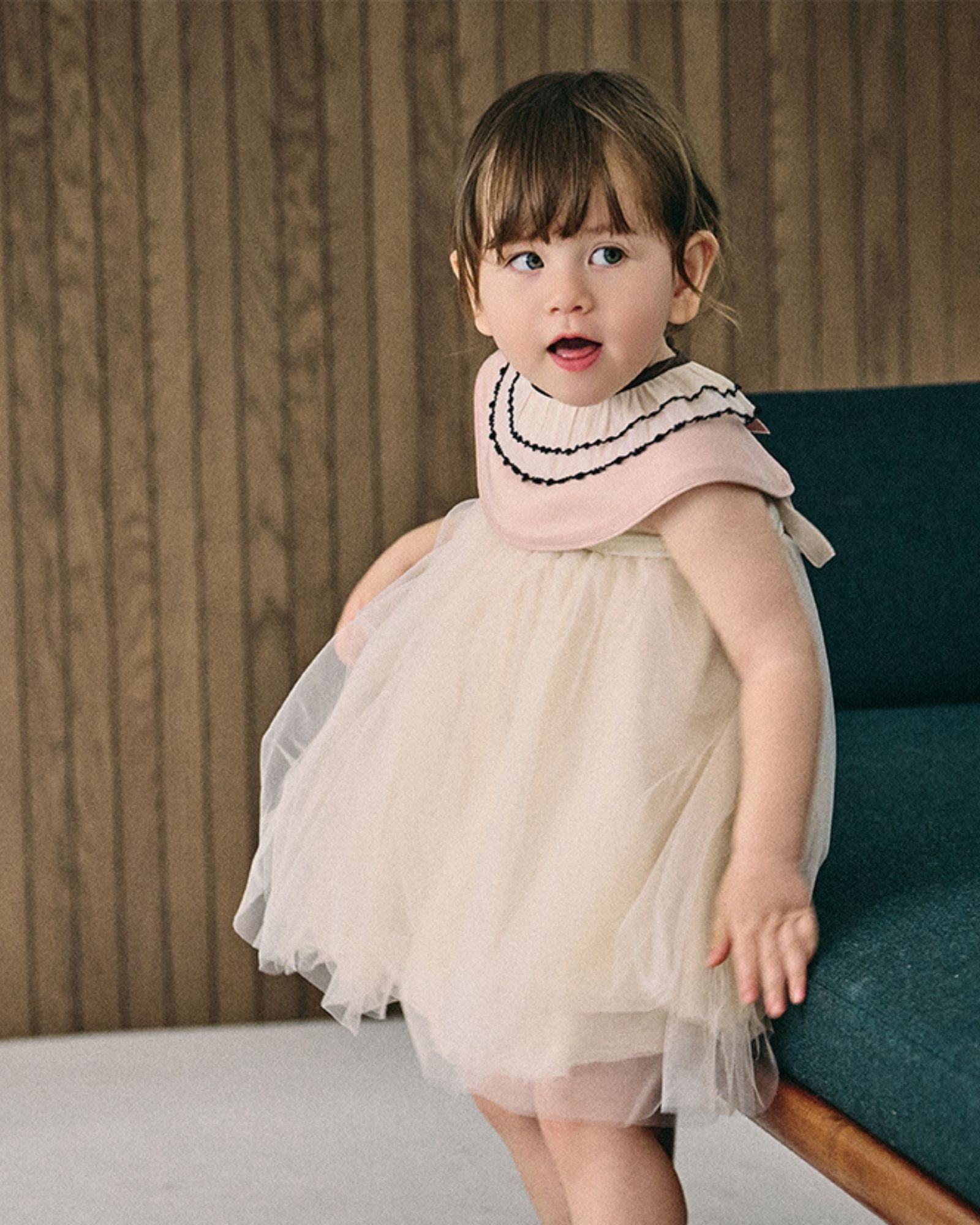 360 Baby Bib - Frills