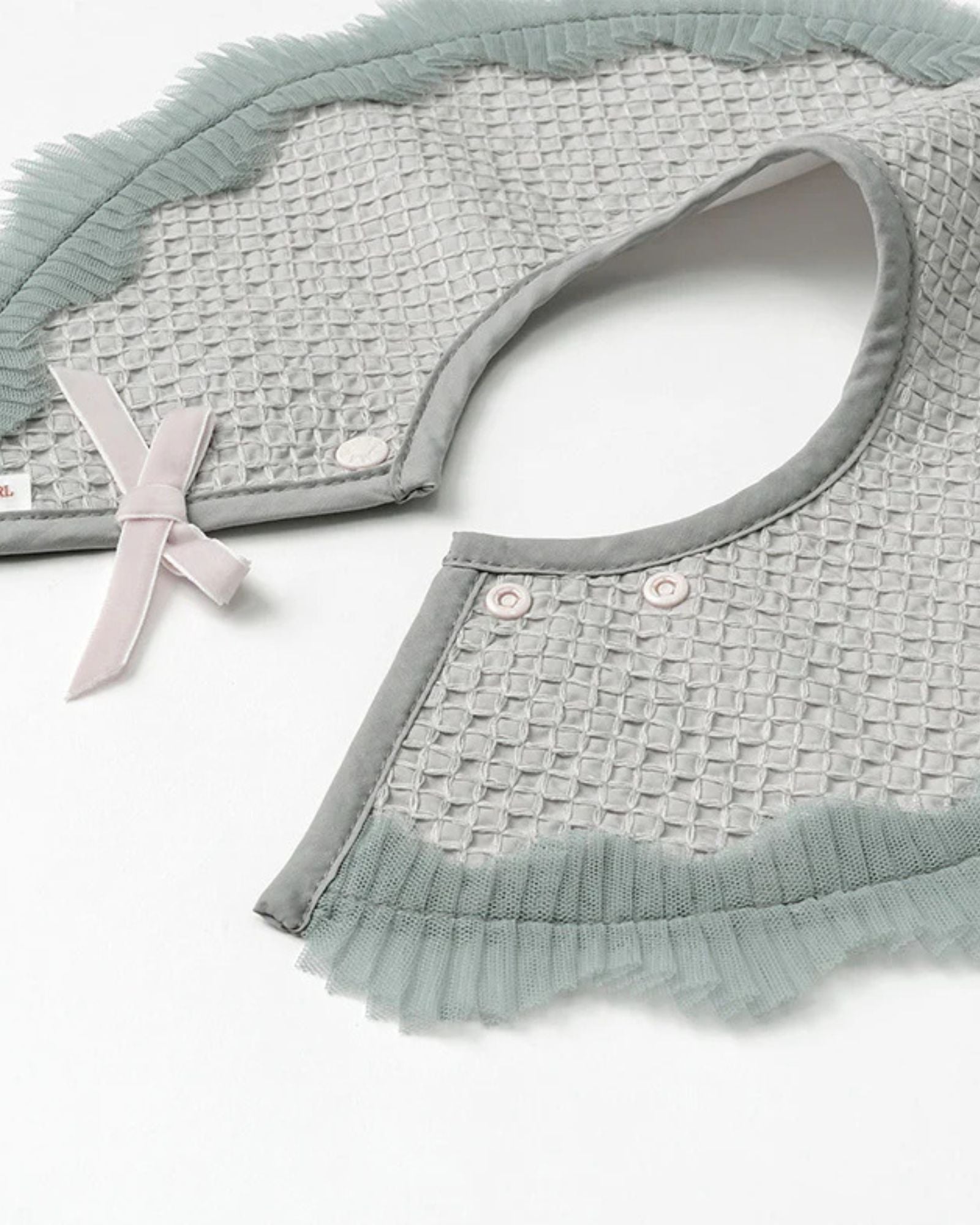 360 Baby Bib - Tulle Ribbon