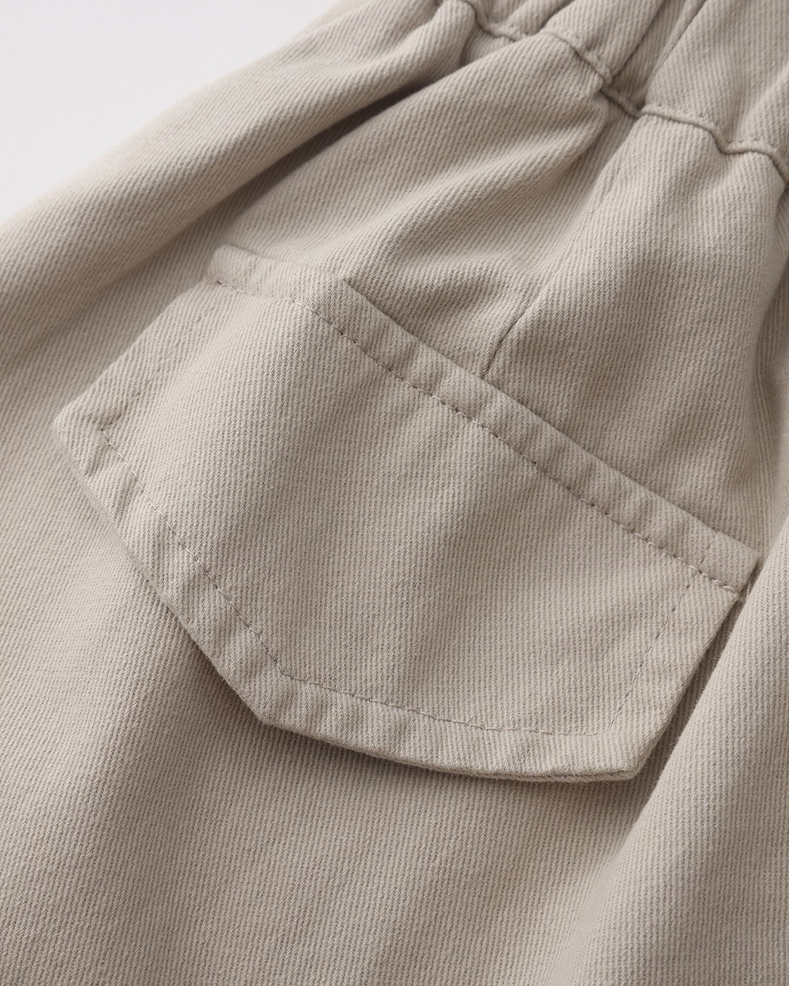 Online-exclusive: Grey Cuffed Shorts