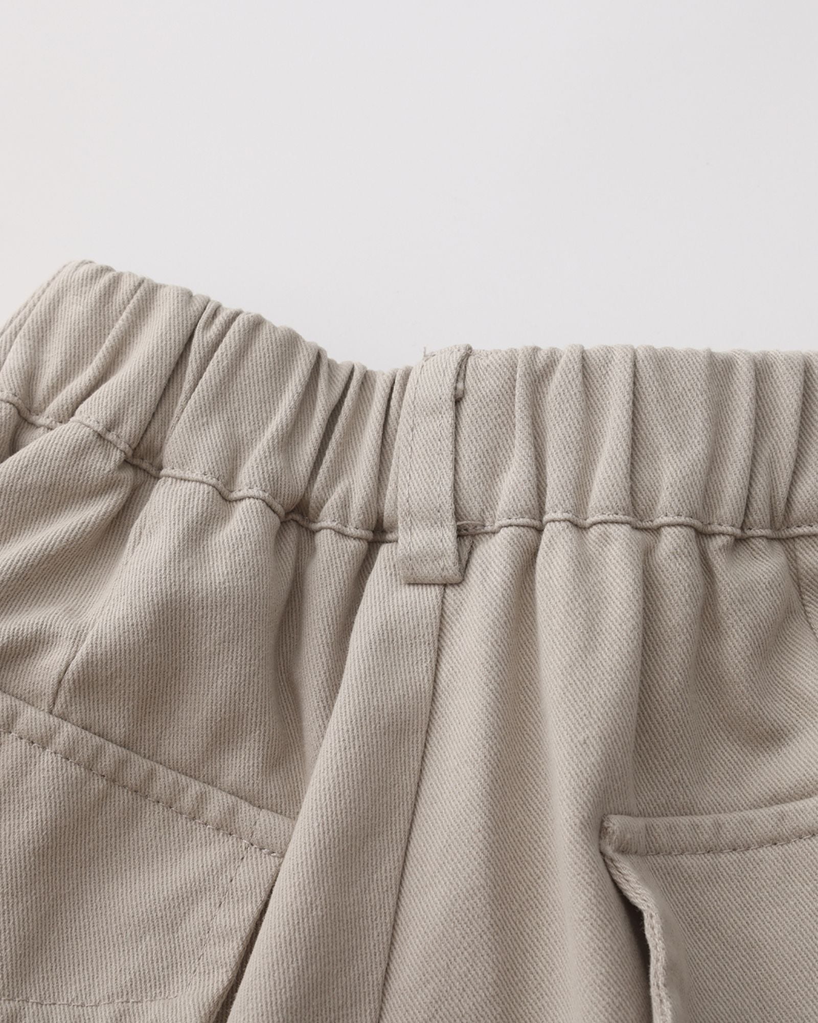 Online-exclusive: Grey Cuffed Shorts