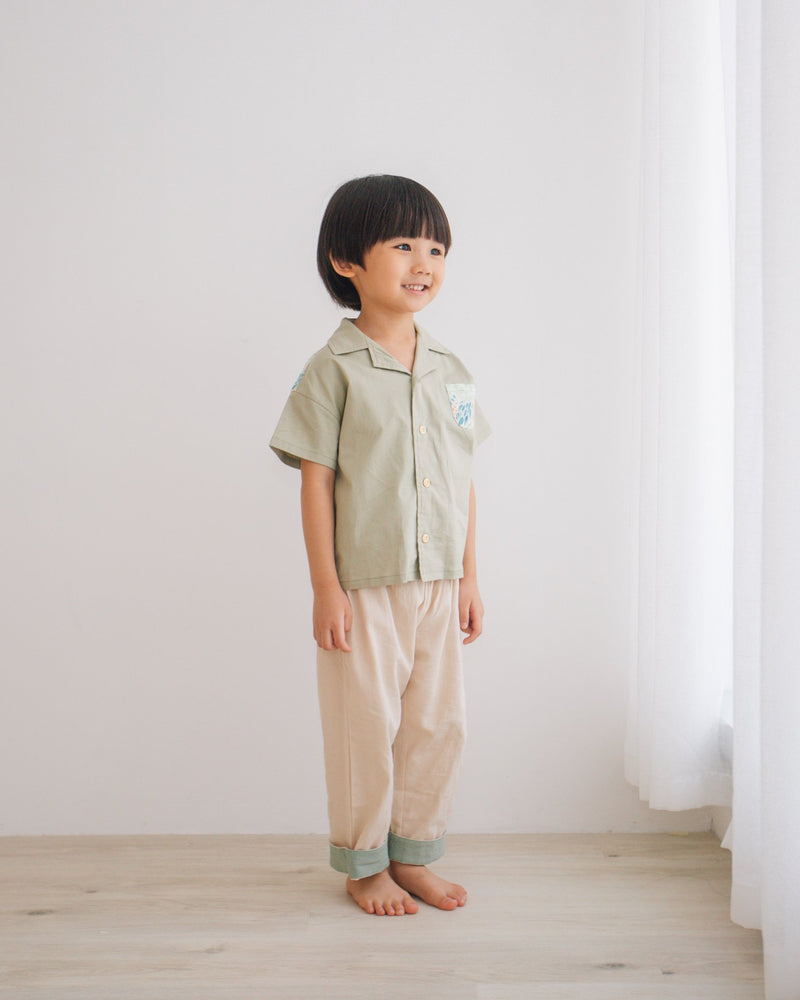Boys kids clothing botanic green floral shirt, for 2-7 years-old.